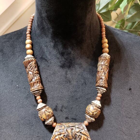 Womens Fashion Brown Wood Tibetan Agate Bead Pendant Necklace with Lobster Clasp - Picture 2 of 6